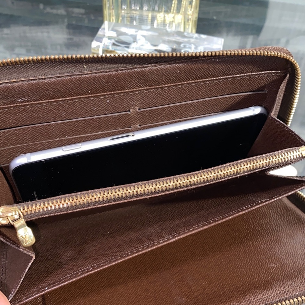 Authentic Rare Louis Vuitton Damier Organizer Zippy Wallet - Picture 7 of 17